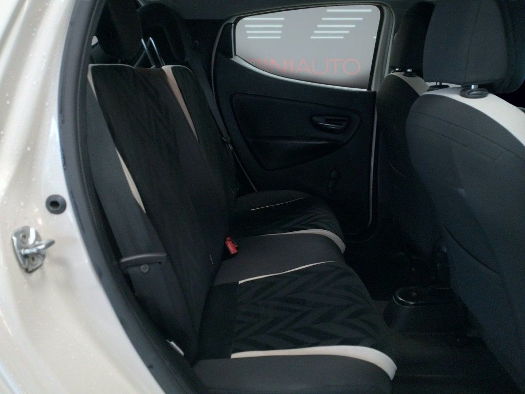 LANCIA Ypsilon 0.9 TwinAir 85 CV Metano Ecochic Gold Unico Propr. - 15