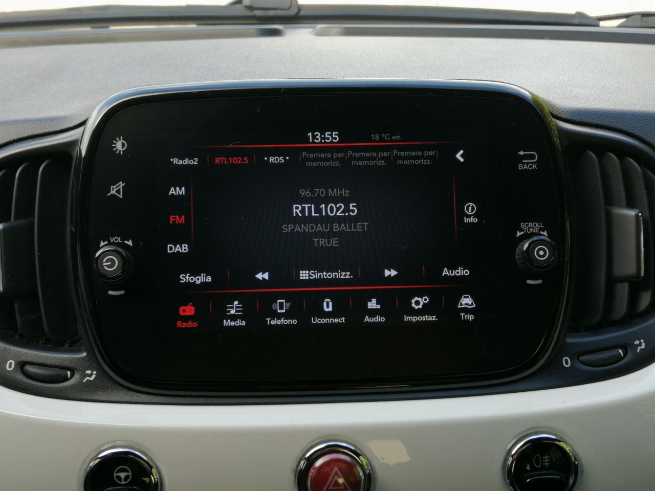 FIAT 500 1.0 Hybrid Club - 16