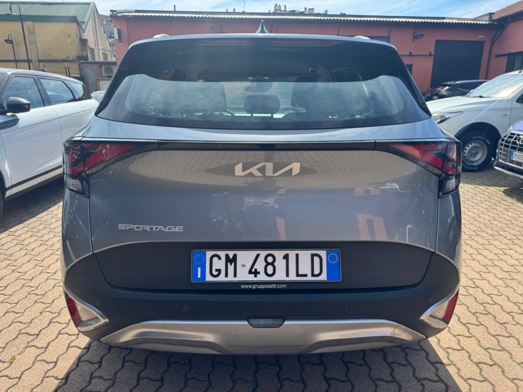 KIA Sportage 1.6 CRDi MHEV DCT Business - 6