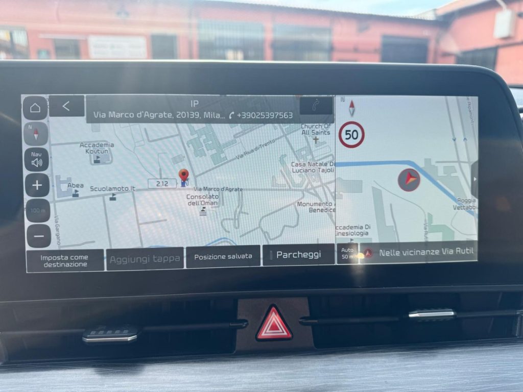 KIA Sportage 1.6 CRDi MHEV DCT Business - 10