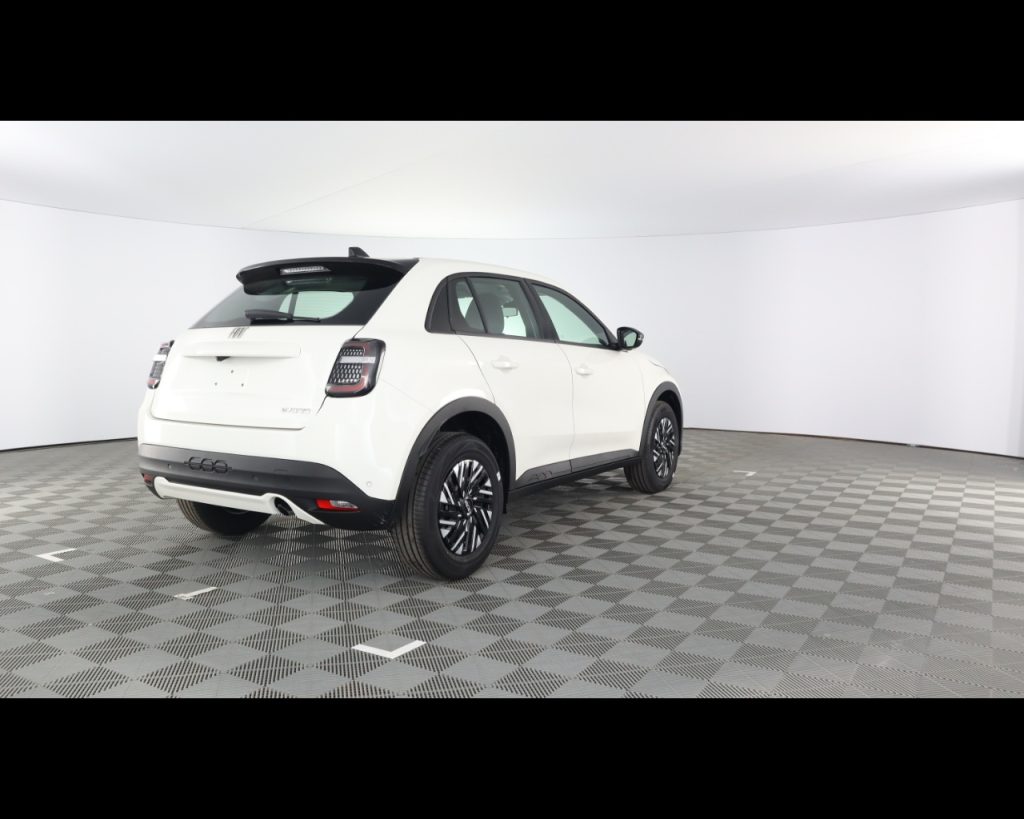 FIAT 600 POP 1.2 Hybrid 100cv - 8