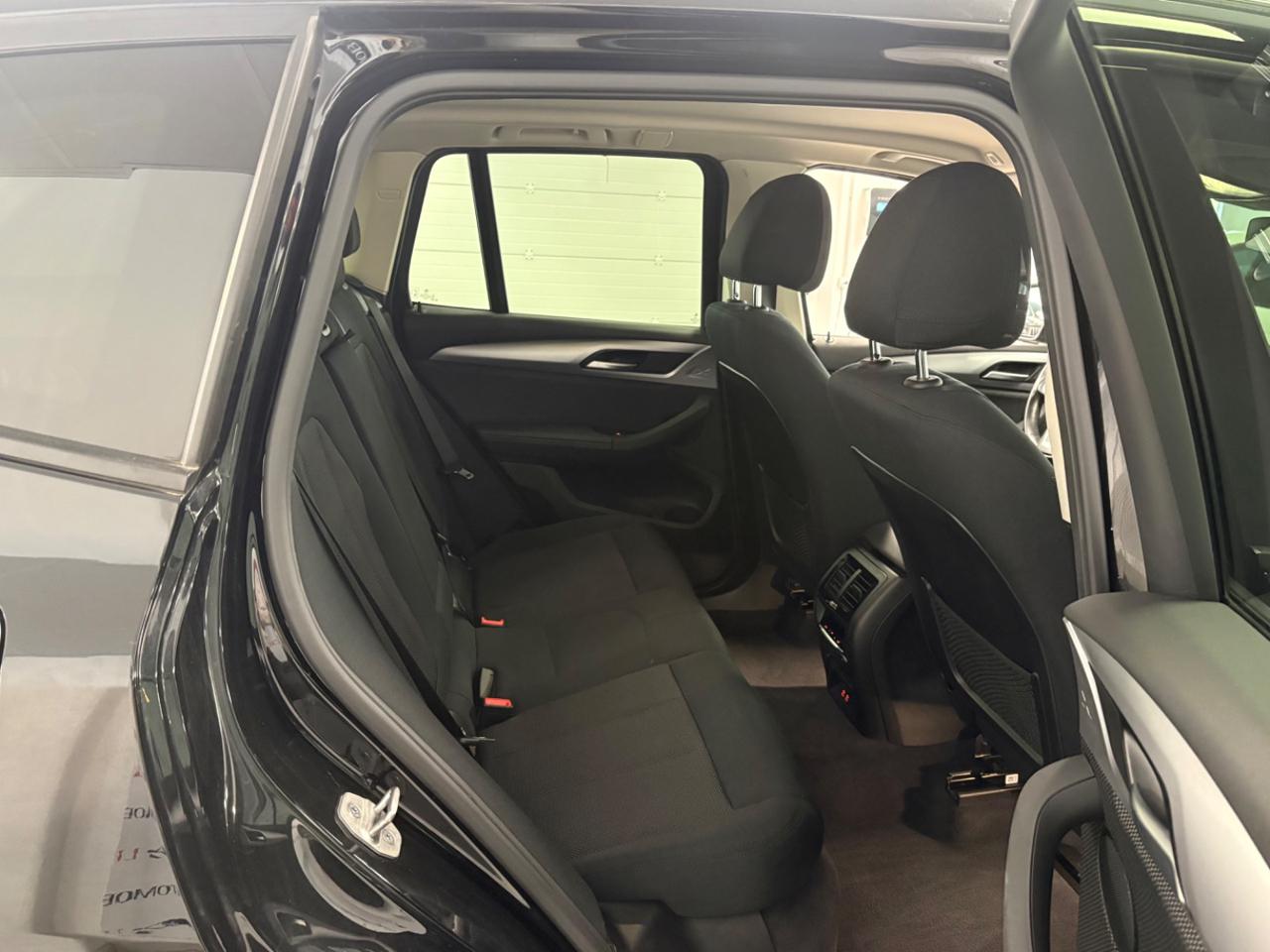 BMW X3 xDrive20d 48V Business Advantage - 22