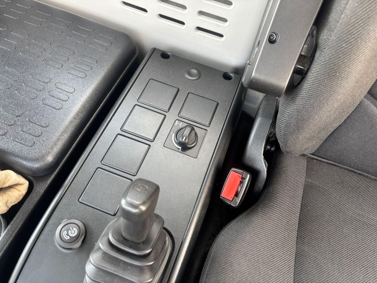 IVECO EUROCARGO 120EL210P - 11