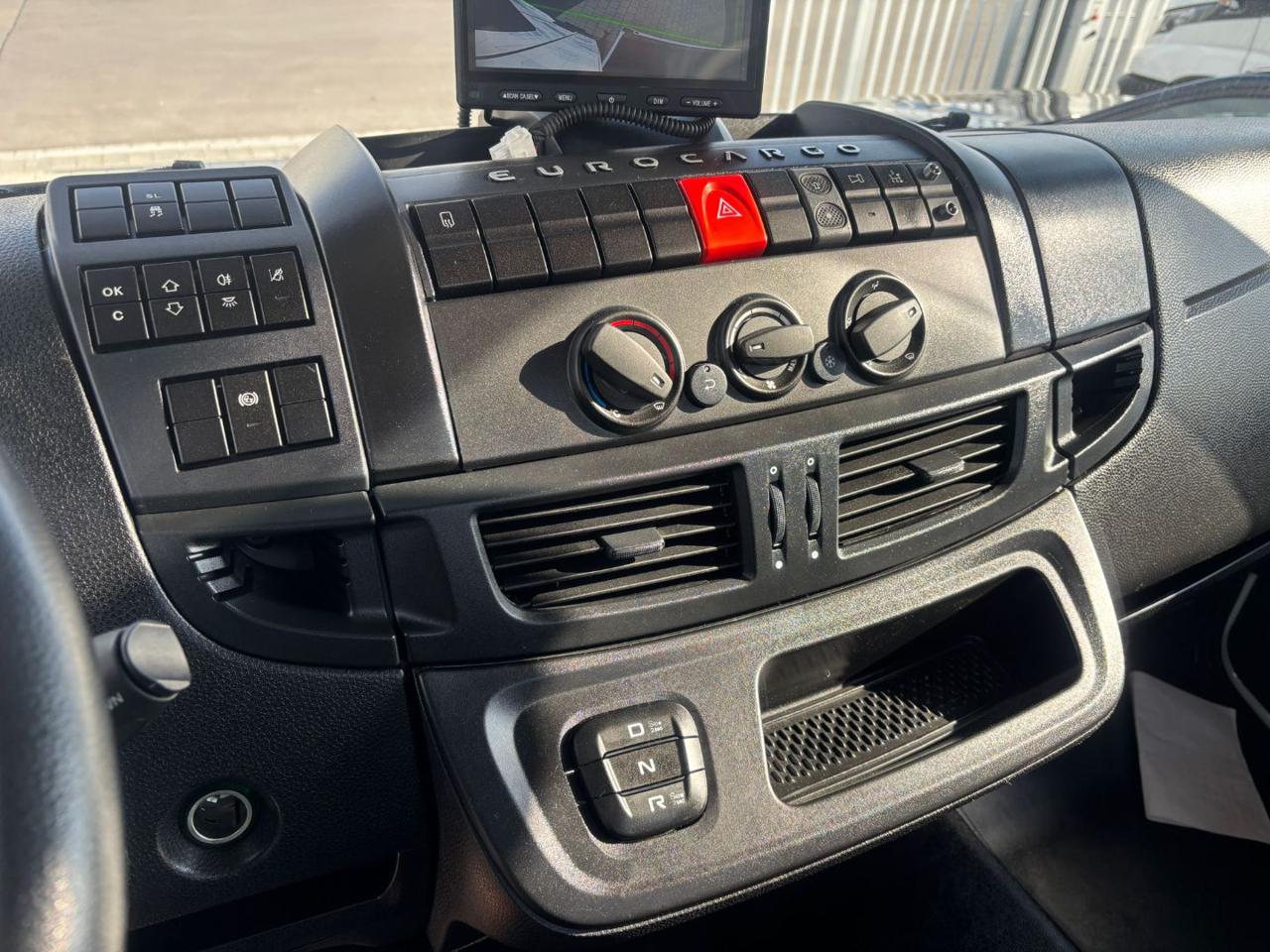 IVECO EUROCARGO 120EL210P - 10