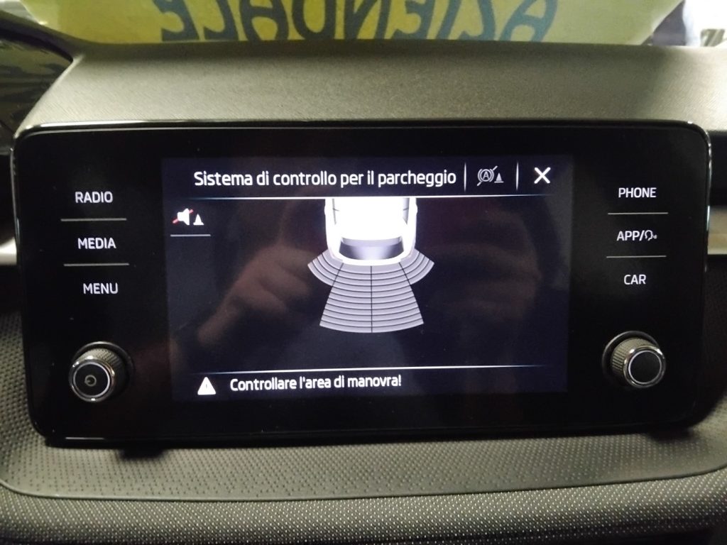 SKODA Fabia 1.0 TSI EVO 95 CV Ambition - 25