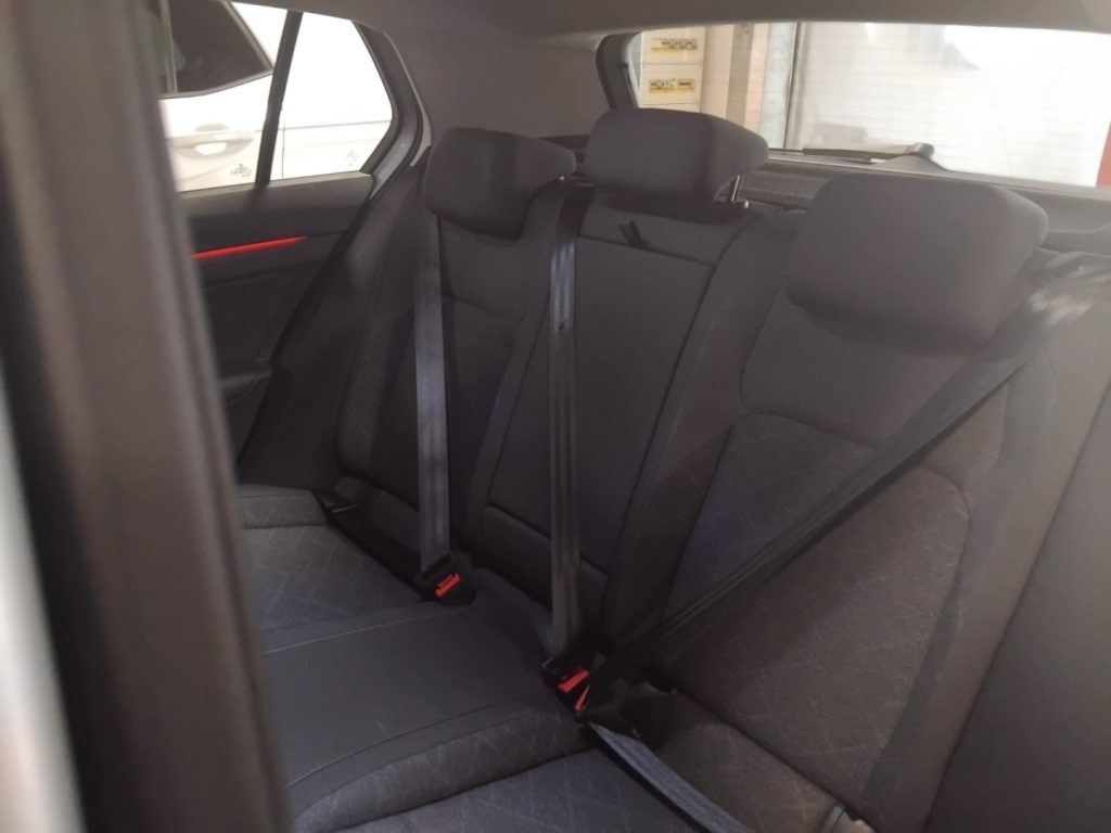 VOLKSWAGEN Golf 1.0 eTSI EVO Life DSG 17 MHEV - 9