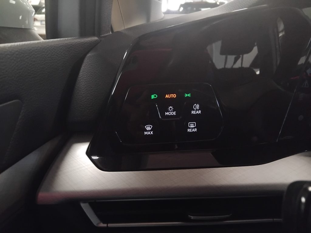 VOLKSWAGEN Golf 1.0 eTSI EVO Life DSG 17 MHEV - 15