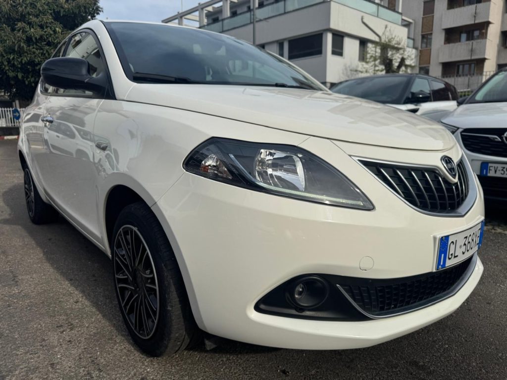 LANCIA Ypsilon 1.0 FireFly 5 porte S&S Hybrid Ecochic Gold - 4