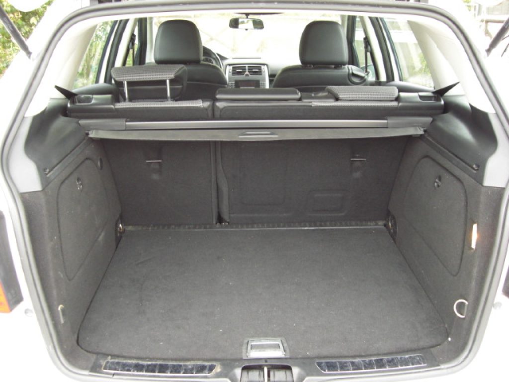 MERCEDES-BENZ B 200 Sport - 4