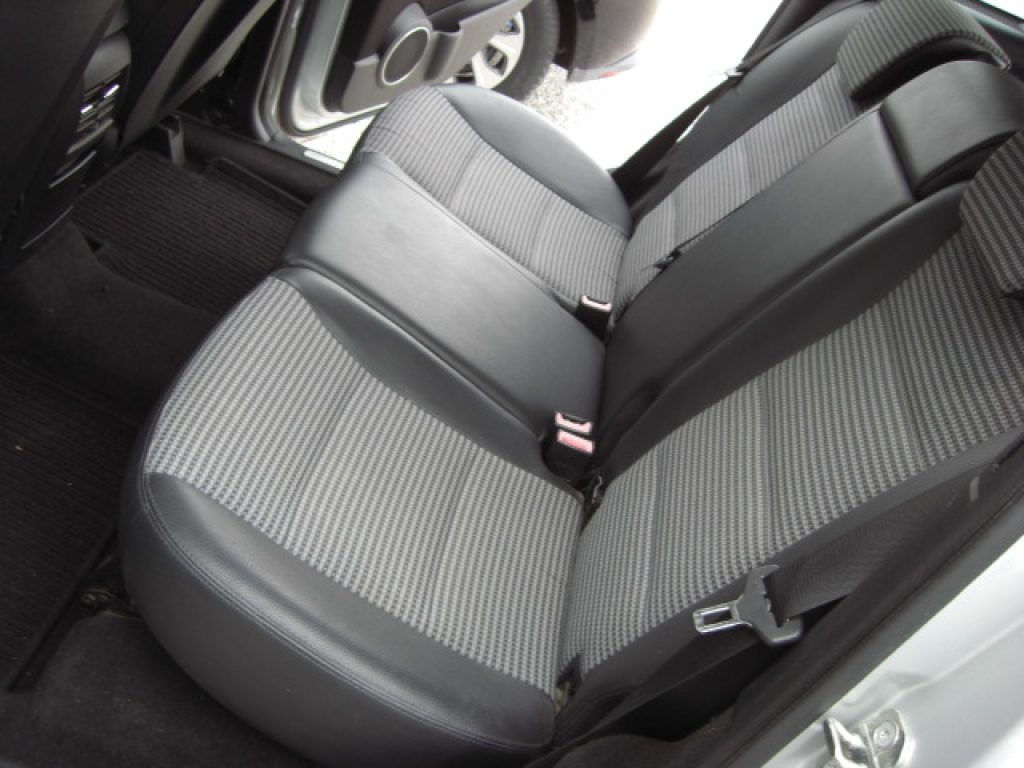 MERCEDES-BENZ B 200 Sport - 6