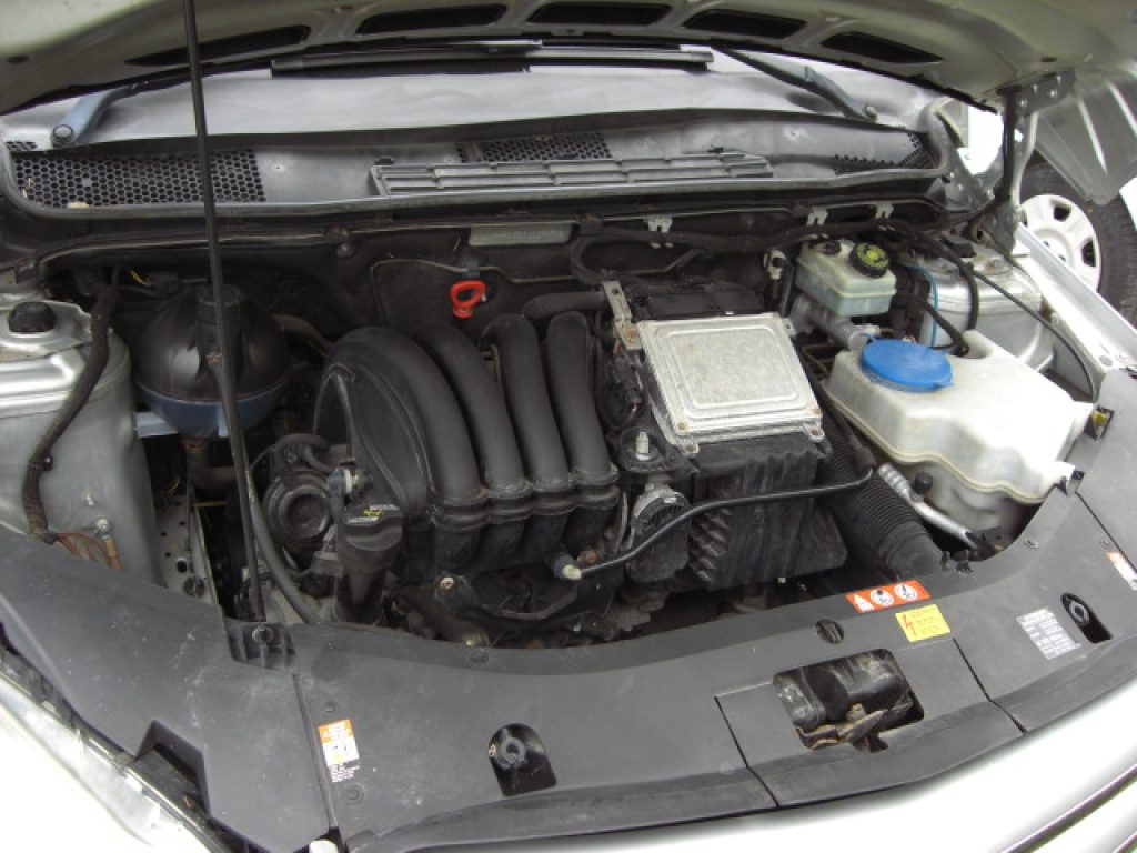 MERCEDES-BENZ B 200 Sport - 14