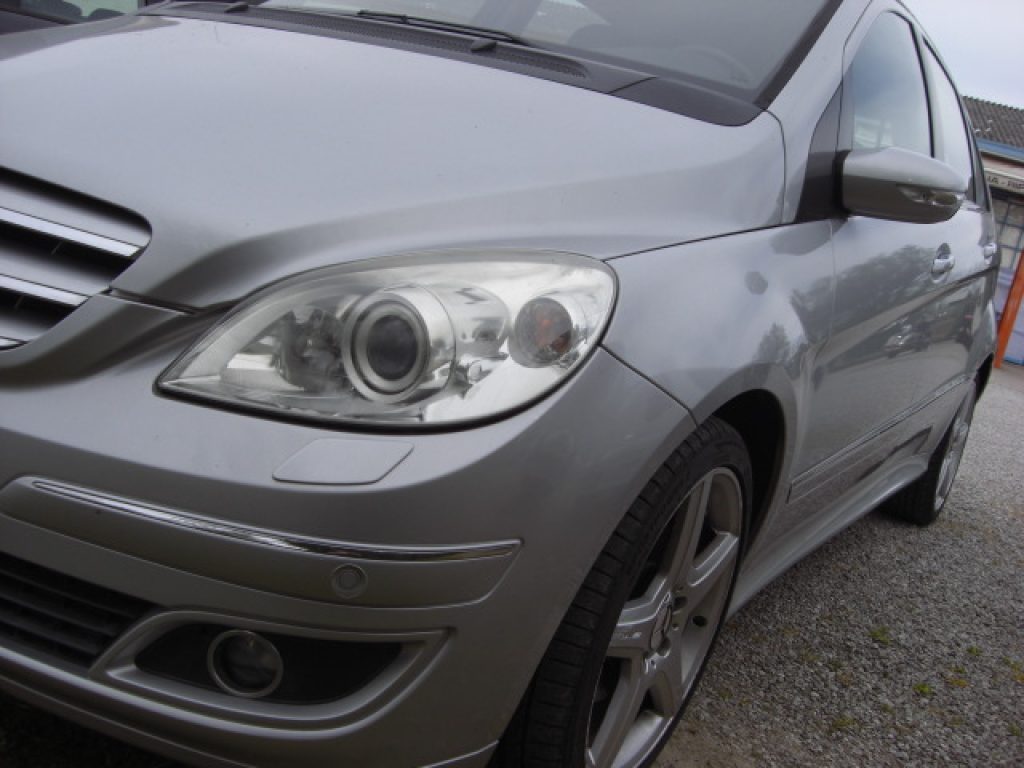 MERCEDES-BENZ B 200 Sport - 16