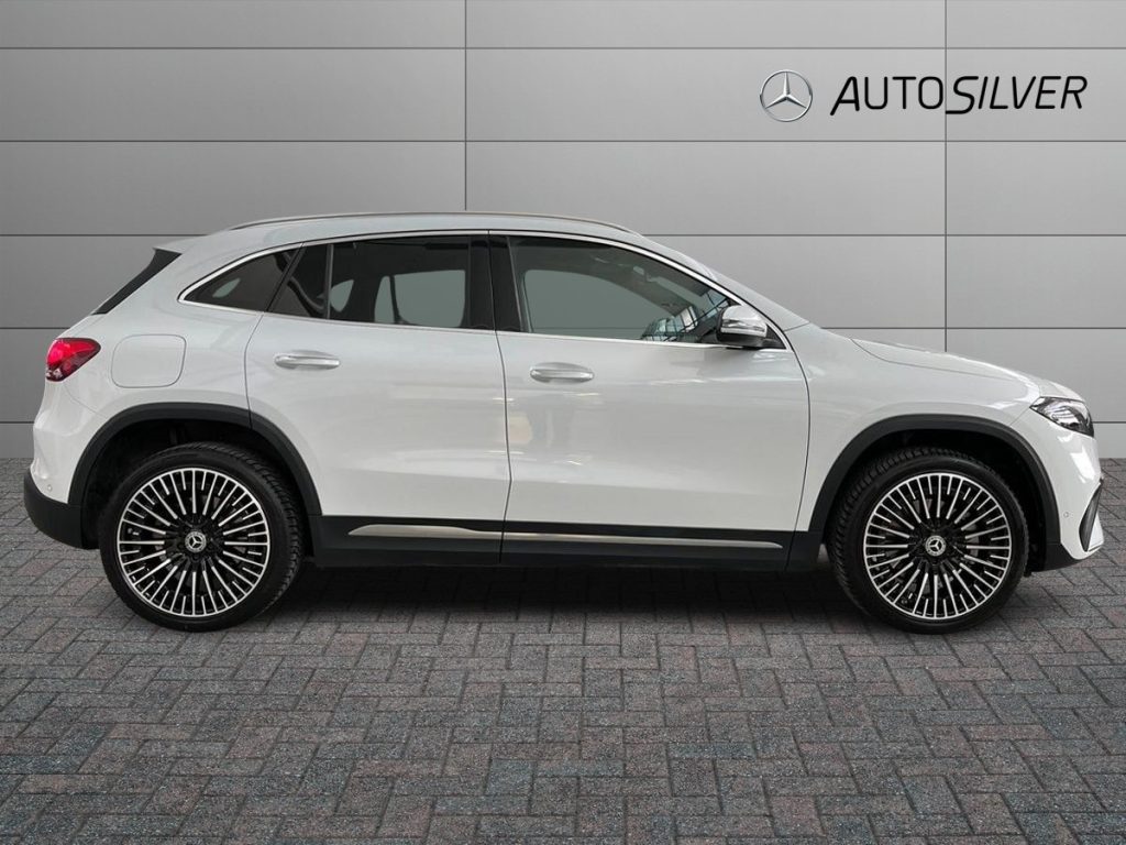 MERCEDES-BENZ EQA 250+ Premium Plus - 5