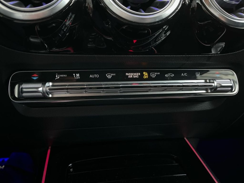 MERCEDES-BENZ EQA 250+ Premium Plus - 14