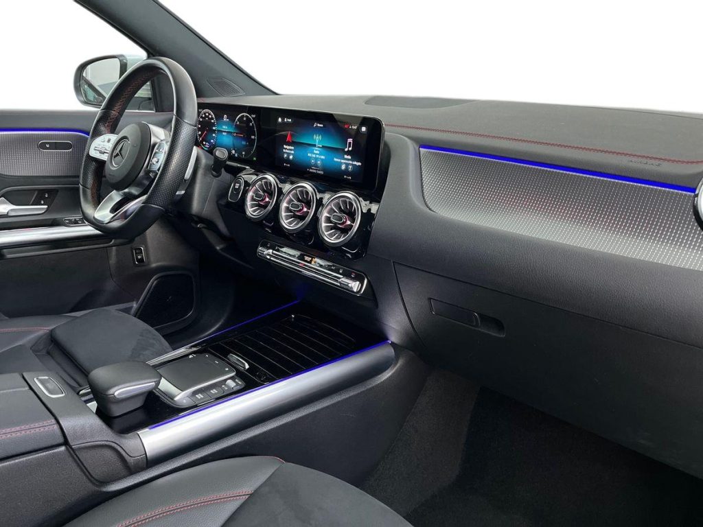 MERCEDES-BENZ EQA 250+ Premium Plus - 16