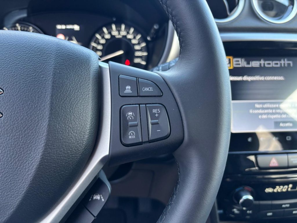 SUZUKI Vitara 1.4 Hybrid 4WD  Cool  BICOLOR - 20