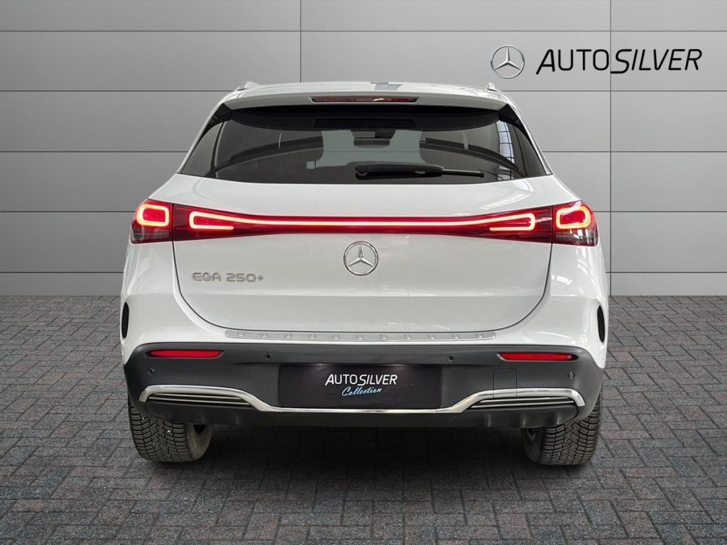 MERCEDES-BENZ EQA 250+ Premium - 4