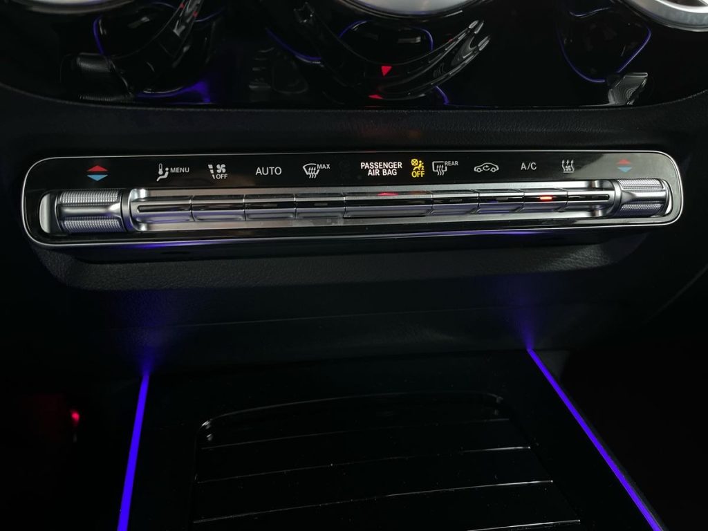 MERCEDES-BENZ EQA 250+ Premium - 14