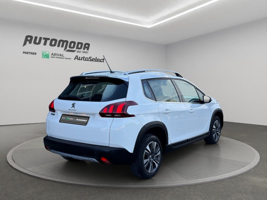 PEUGEOT 2008 1.5 100CV Allure - 4
