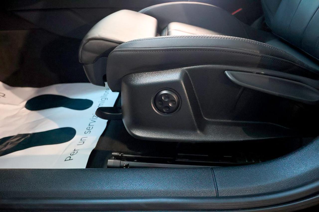 AUDI A4 allroad 40 TDI S-Tronic Identity Contrast - 44