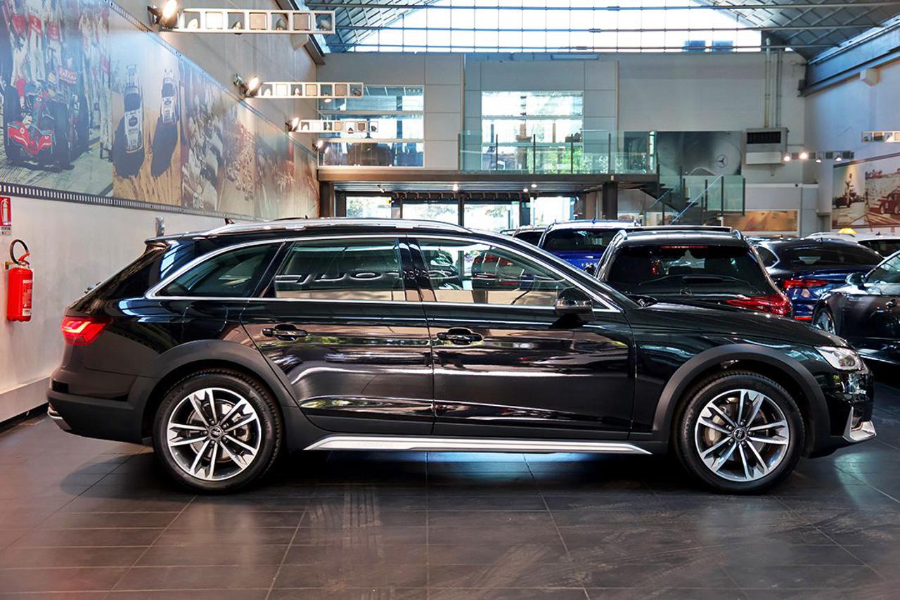 AUDI A4 allroad 40 TDI S-Tronic Identity Contrast - 2