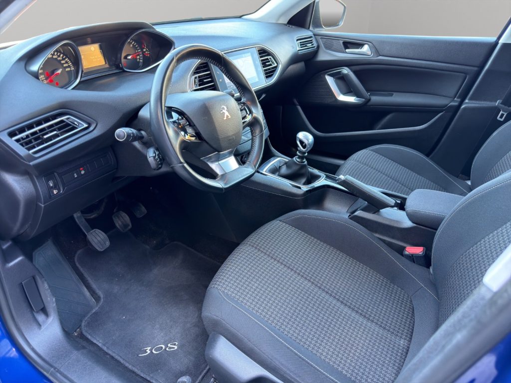 PEUGEOT 308 1.5 BlueHDi 130CV - 7