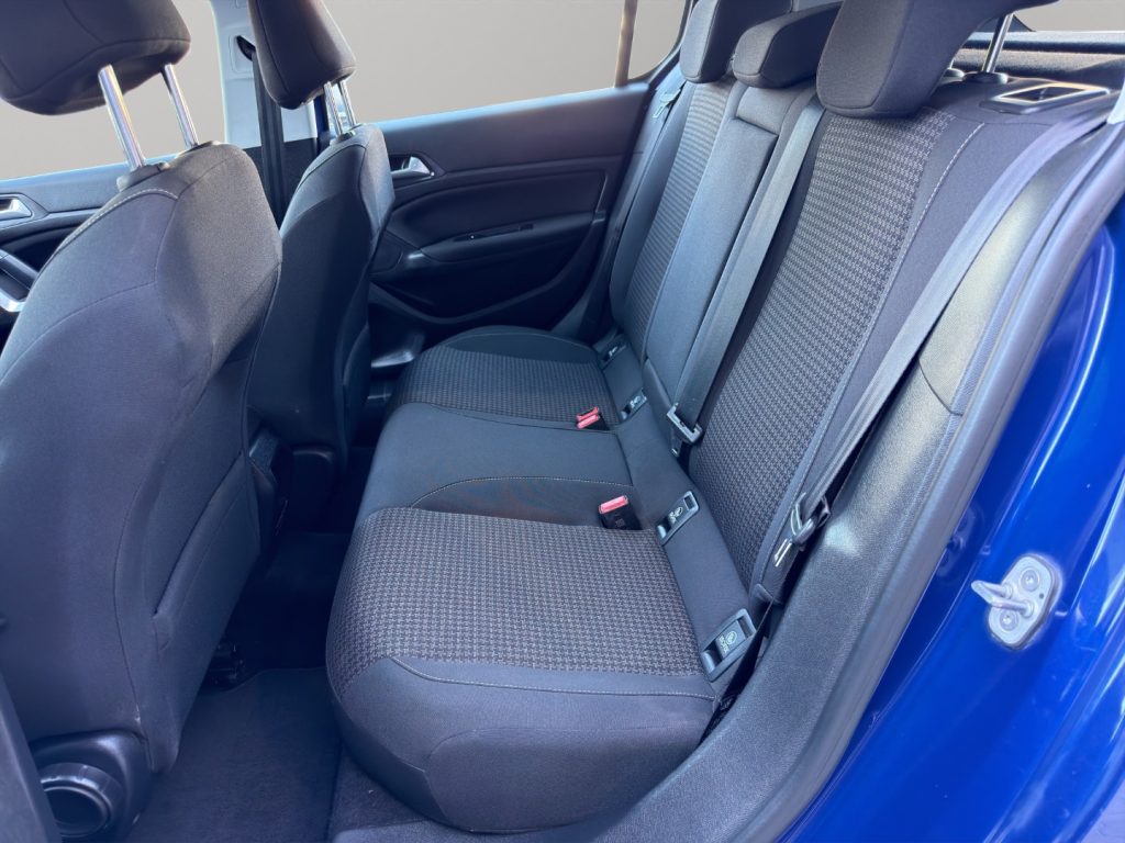 PEUGEOT 308 1.5 BlueHDi 130CV - 8