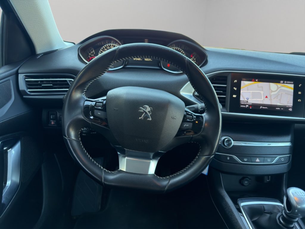 PEUGEOT 308 1.5 BlueHDi 130CV - 11