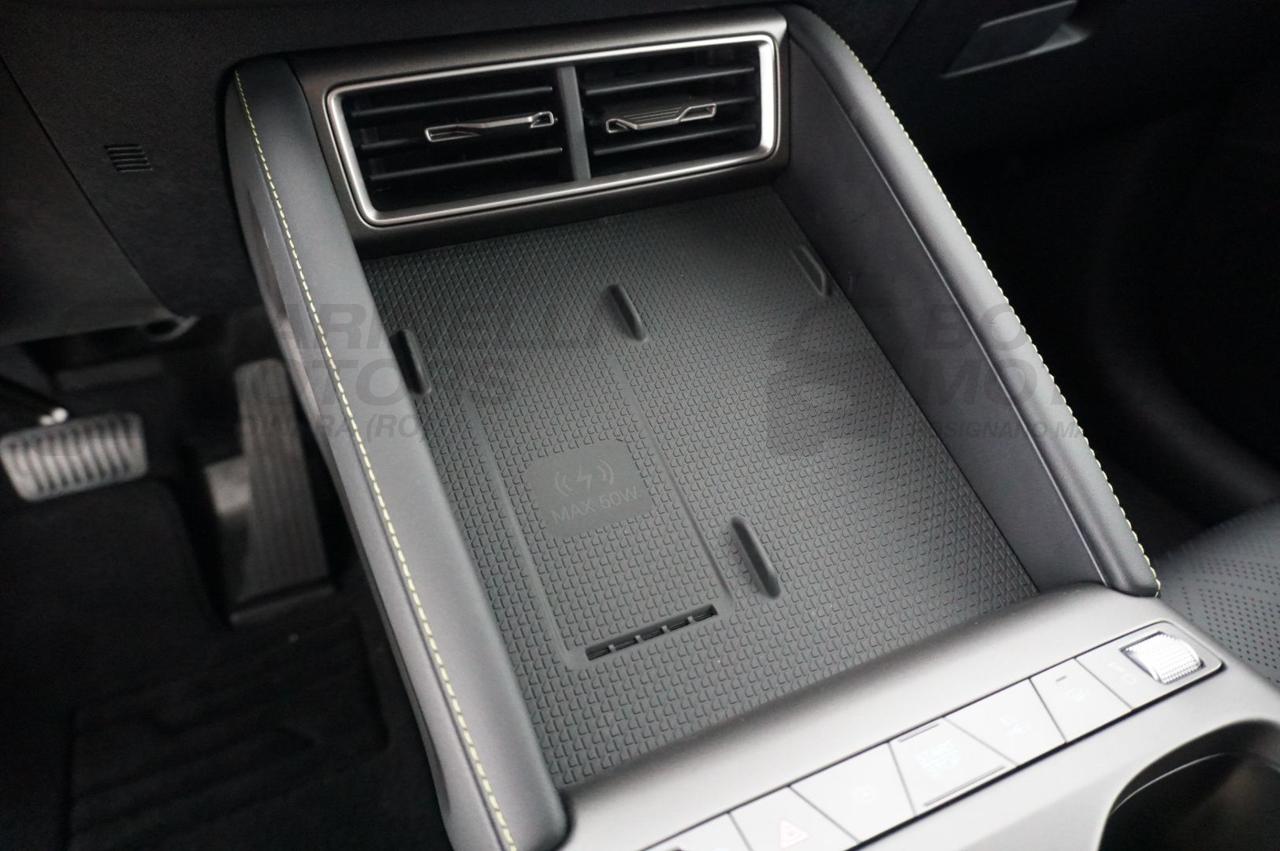 BYD Atto 2 DM-I 212CV PHEV BOOST CVT - 12