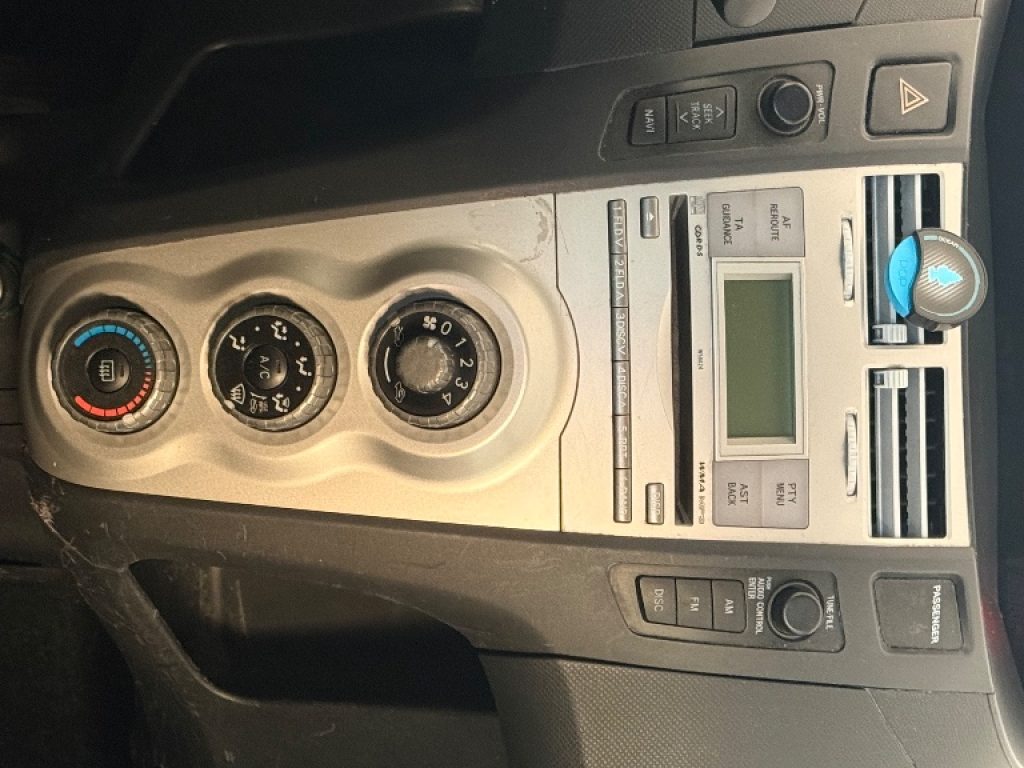 TOYOTA Yaris 1.3 5 porte M-MT Sol - 9