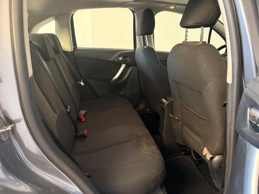 CITROEN C3 1.4 HDi 70 Exclusive - 9