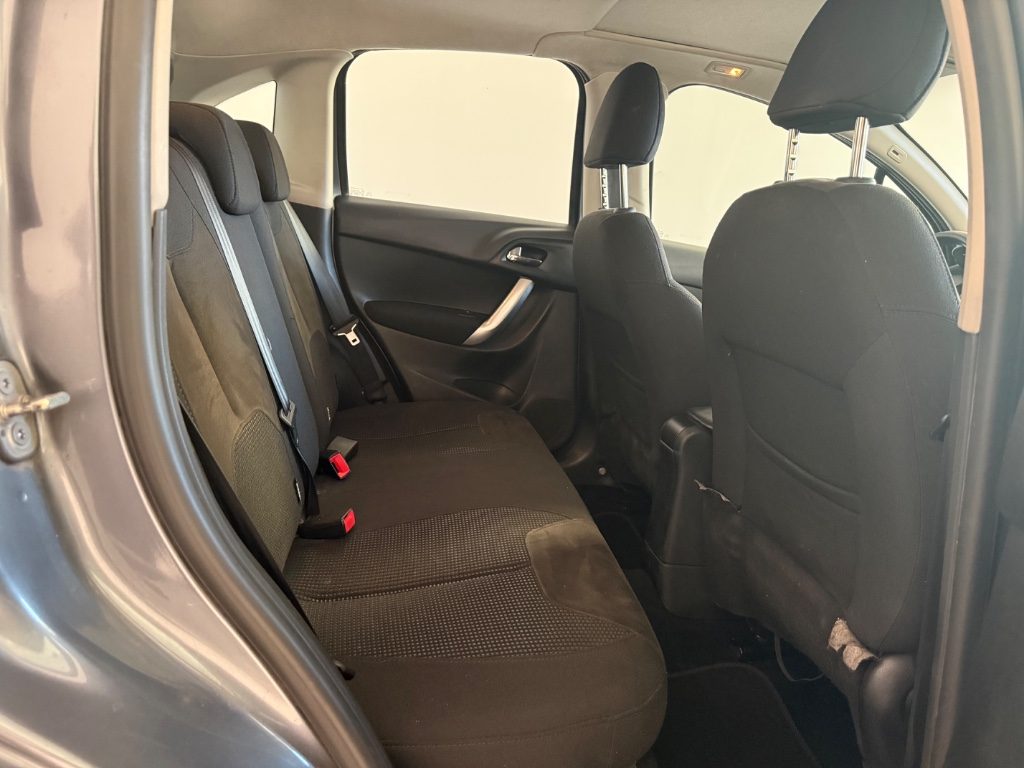 CITROEN C3 1.4 HDi 70 Exclusive - 14