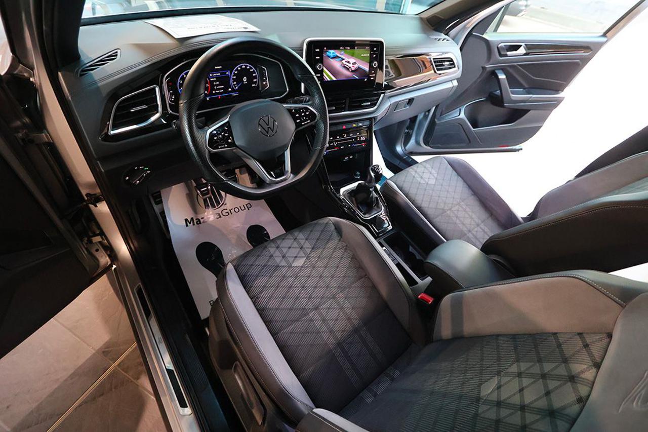 VOLKSWAGEN T-Roc 1.0 TSI R-Line - 13
