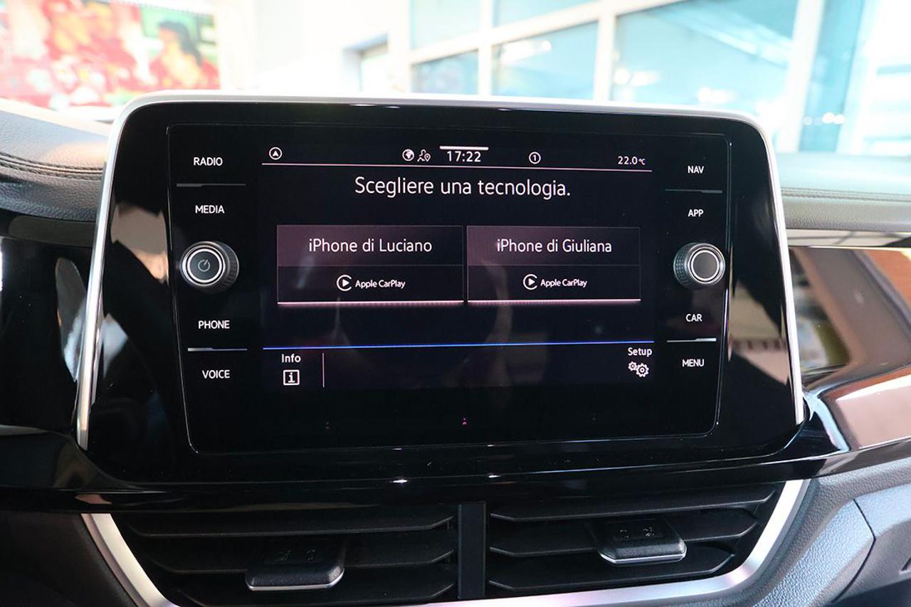 VOLKSWAGEN T-Roc 1.0 TSI R-Line - 28