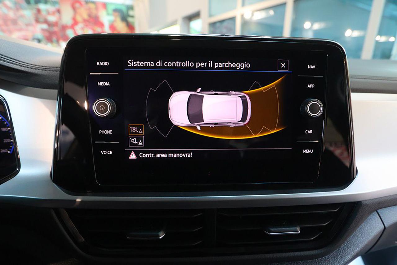 VOLKSWAGEN T-Roc 2.0 TDI SCR 150cv DSG Life - 24