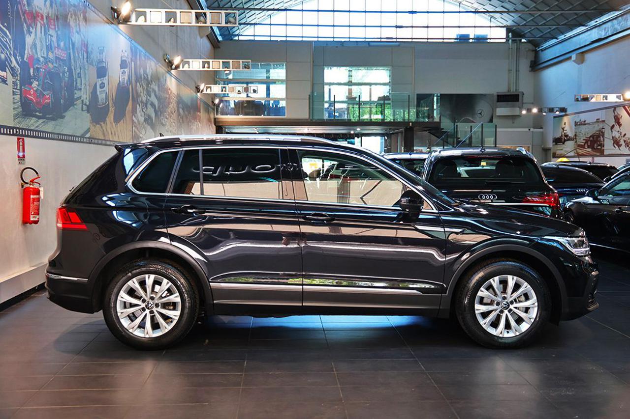 VOLKSWAGEN Tiguan 2.0 TDI 150cv SCR DSG Life - 2