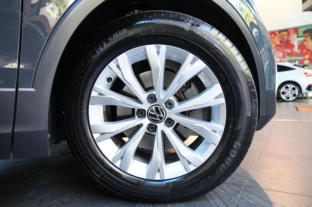 VOLKSWAGEN Tiguan 2.0 TDI 150cv SCR DSG Life - 6