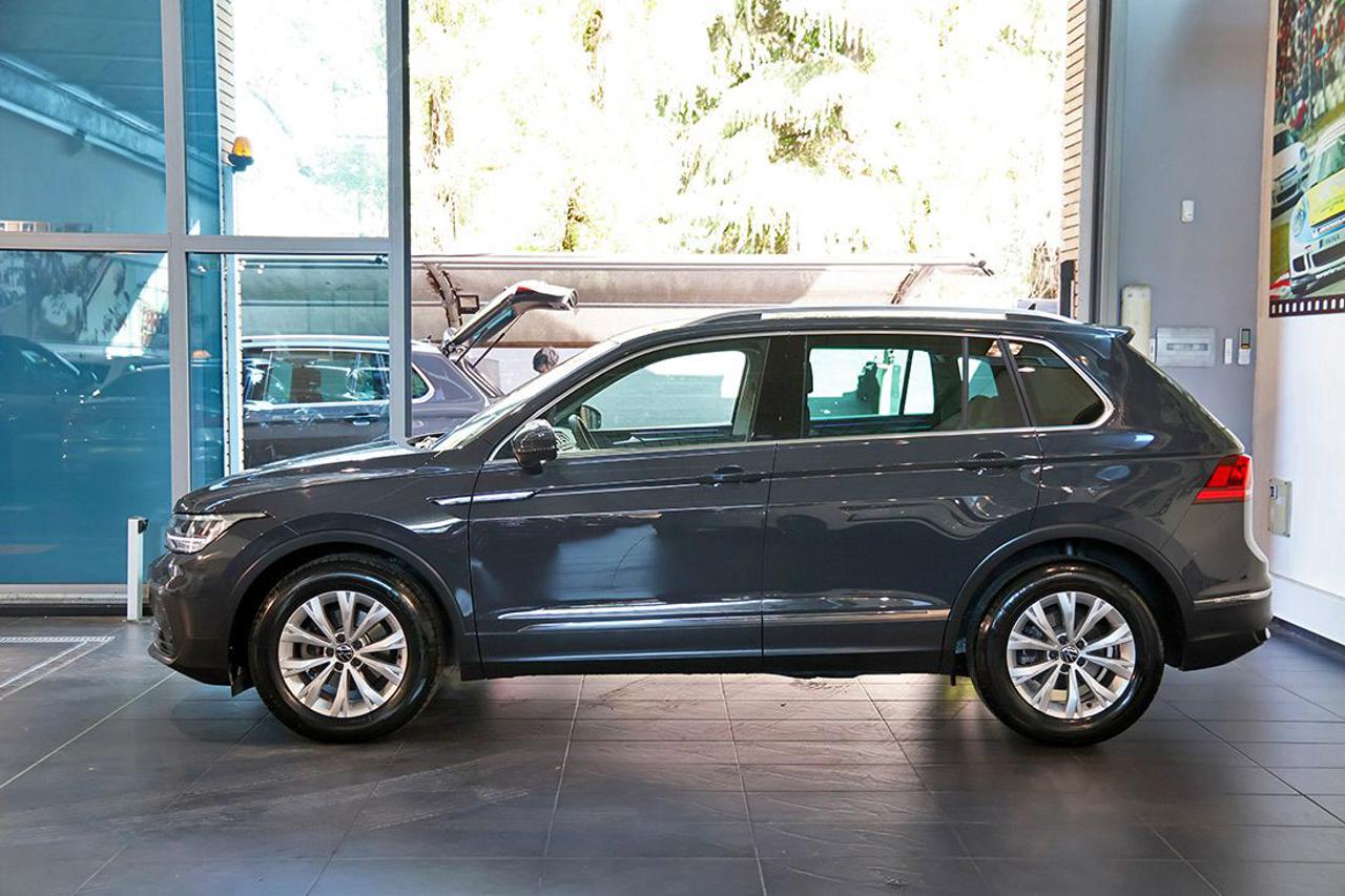 VOLKSWAGEN Tiguan 2.0 TDI 150cv SCR DSG Life - 3