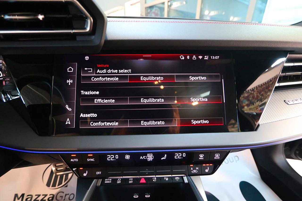 AUDI S3 TFSI Sedan Quattro S-Tronic Sport Attitude - 31