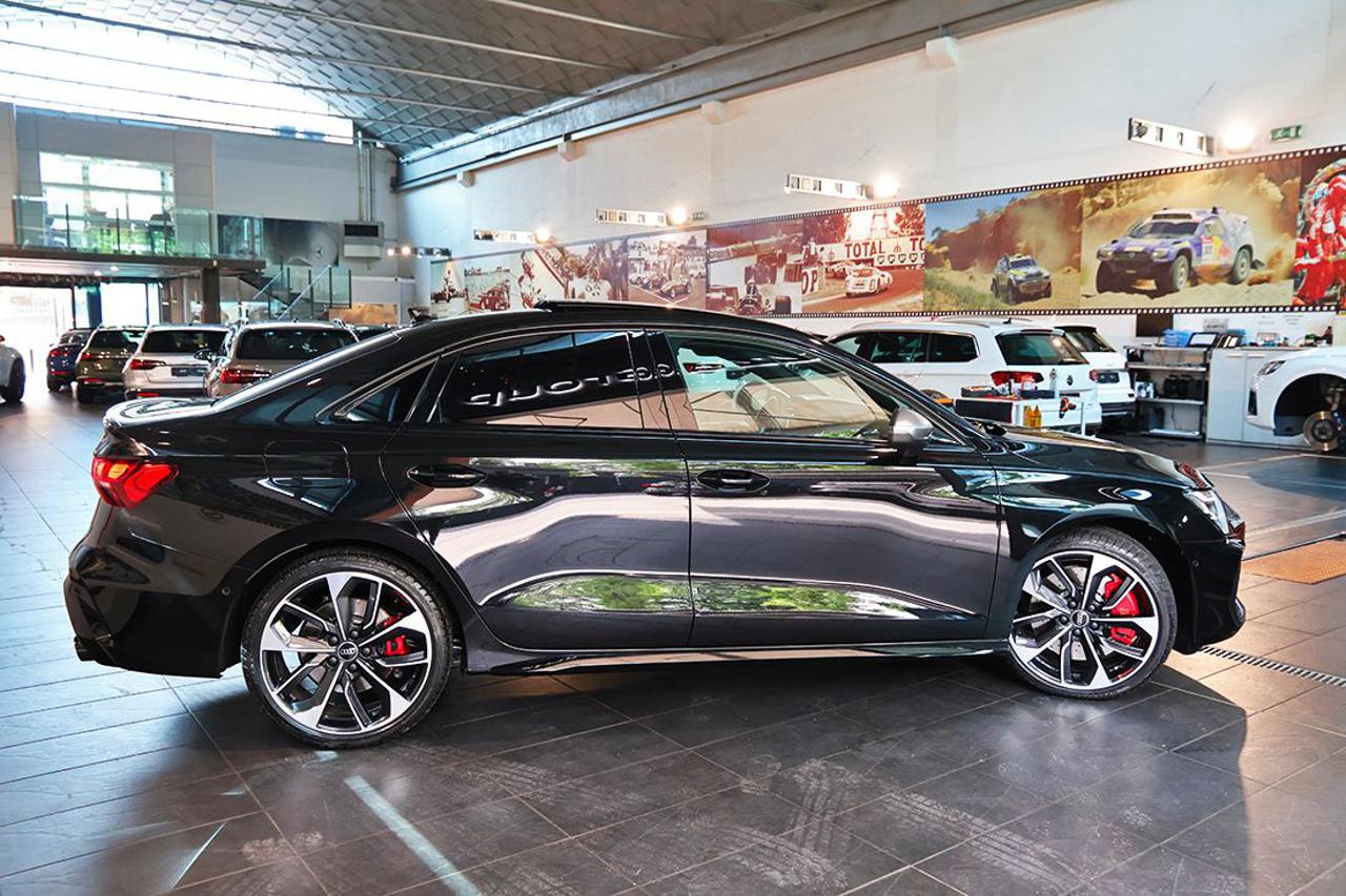 AUDI S3 TFSI Sedan Quattro S-Tronic Sport Attitude - 11