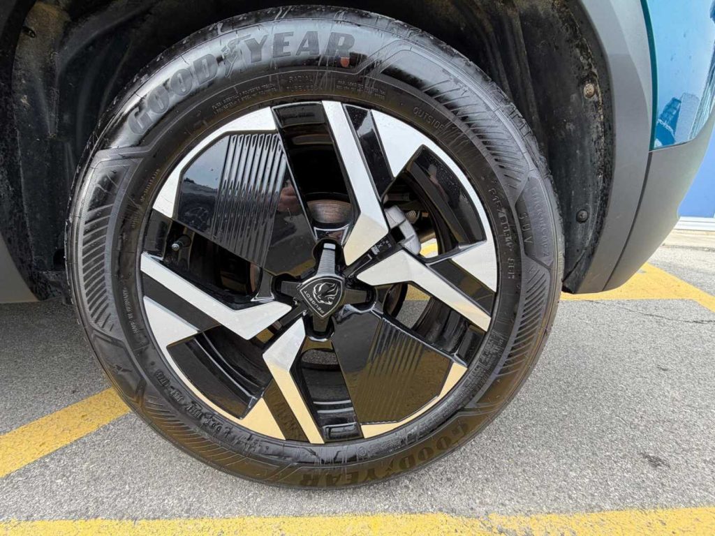 PEUGEOT 2008 PureTech 100 S&S Allure - 11