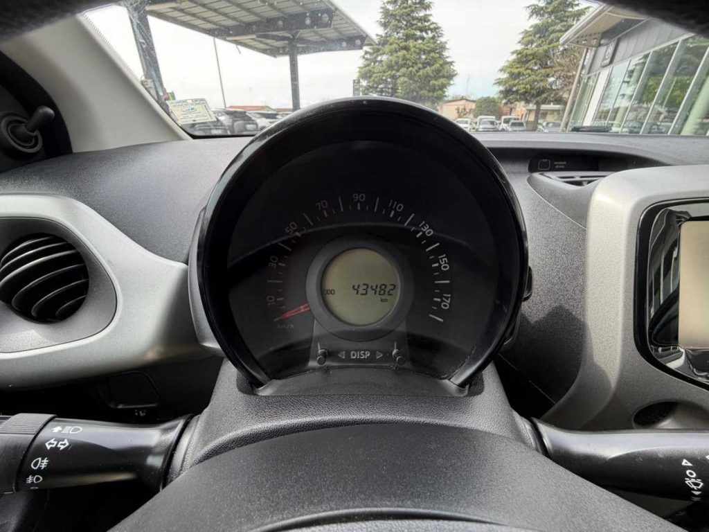 PEUGEOT 108 VTi 68 5 porte Active TOP! - 15