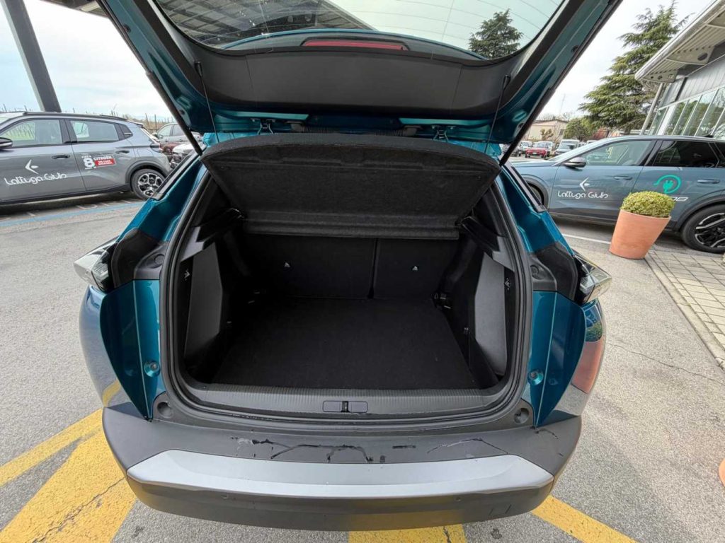 PEUGEOT 2008 PureTech 100 S&S Allure - 10