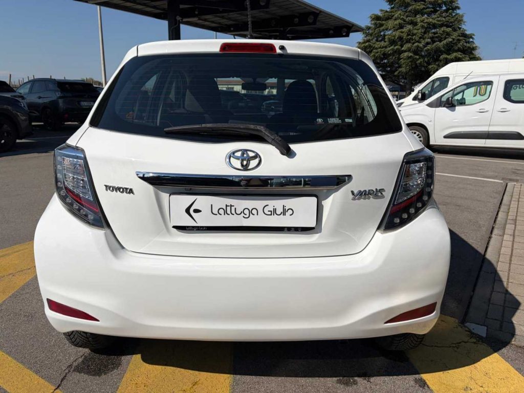 TOYOTA Yaris 1.0 5 porte Active - 7