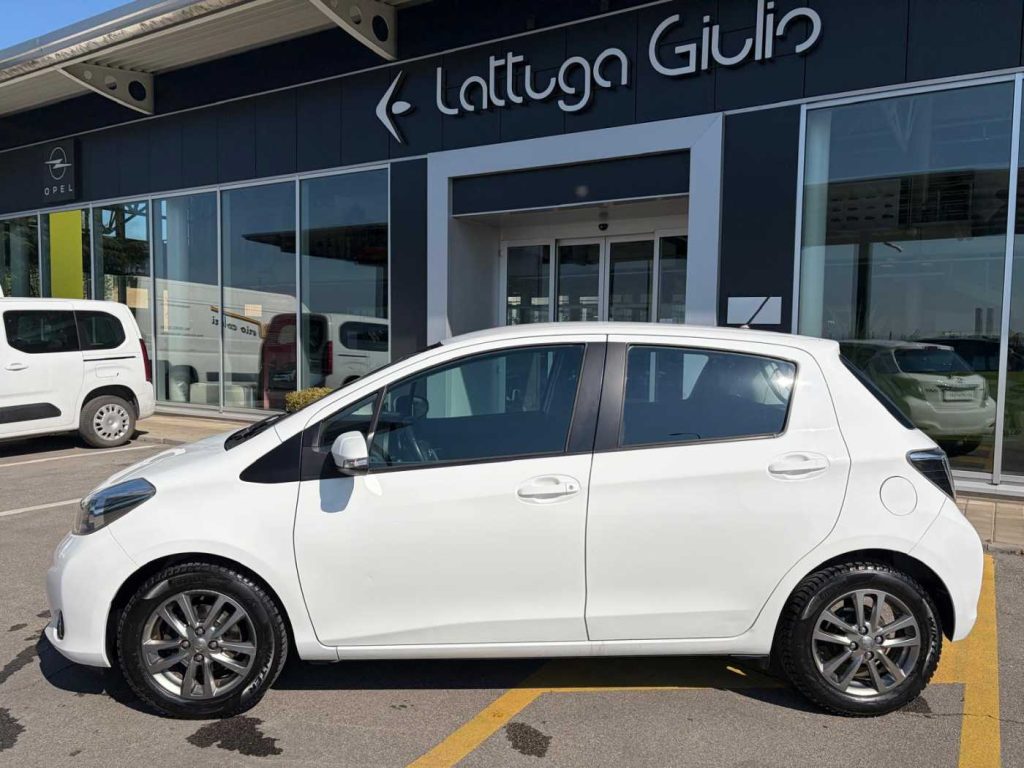 TOYOTA Yaris 1.0 5 porte Active - 9