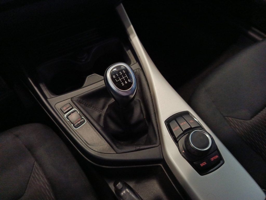 BMW 114 114i 3p Sport E6 - 15