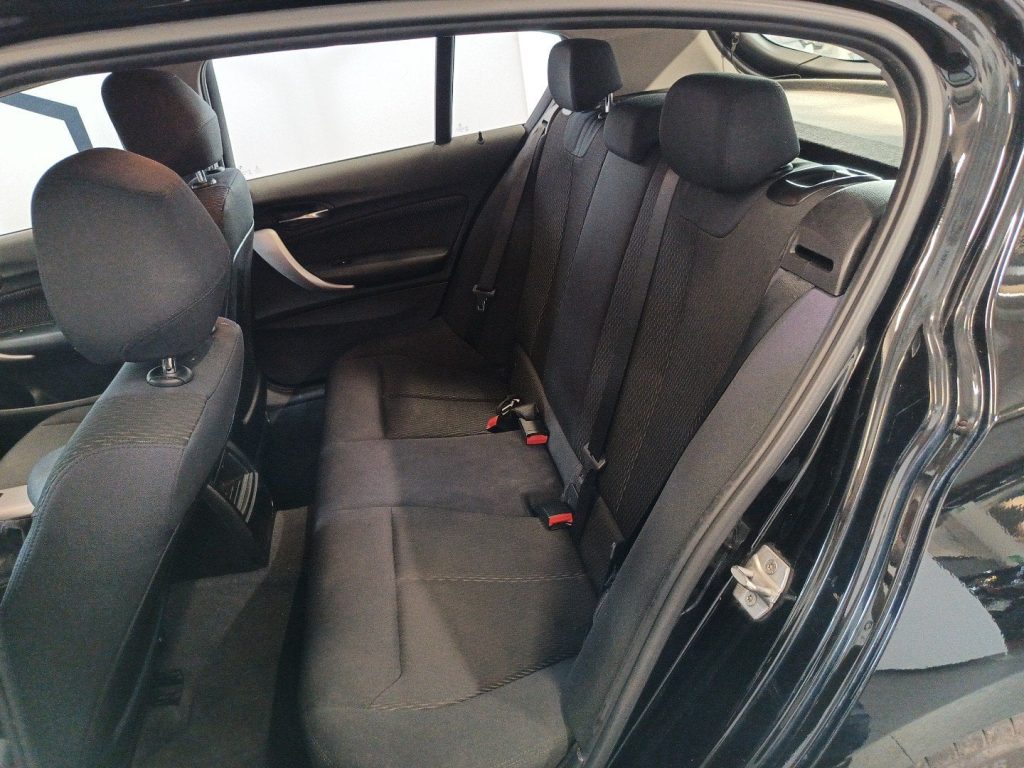 BMW 114 114i 5p Sport E6 - 9