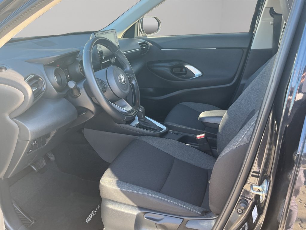 TOYOTA Yaris Cross Toyota Yaris Cross 116 active - 7