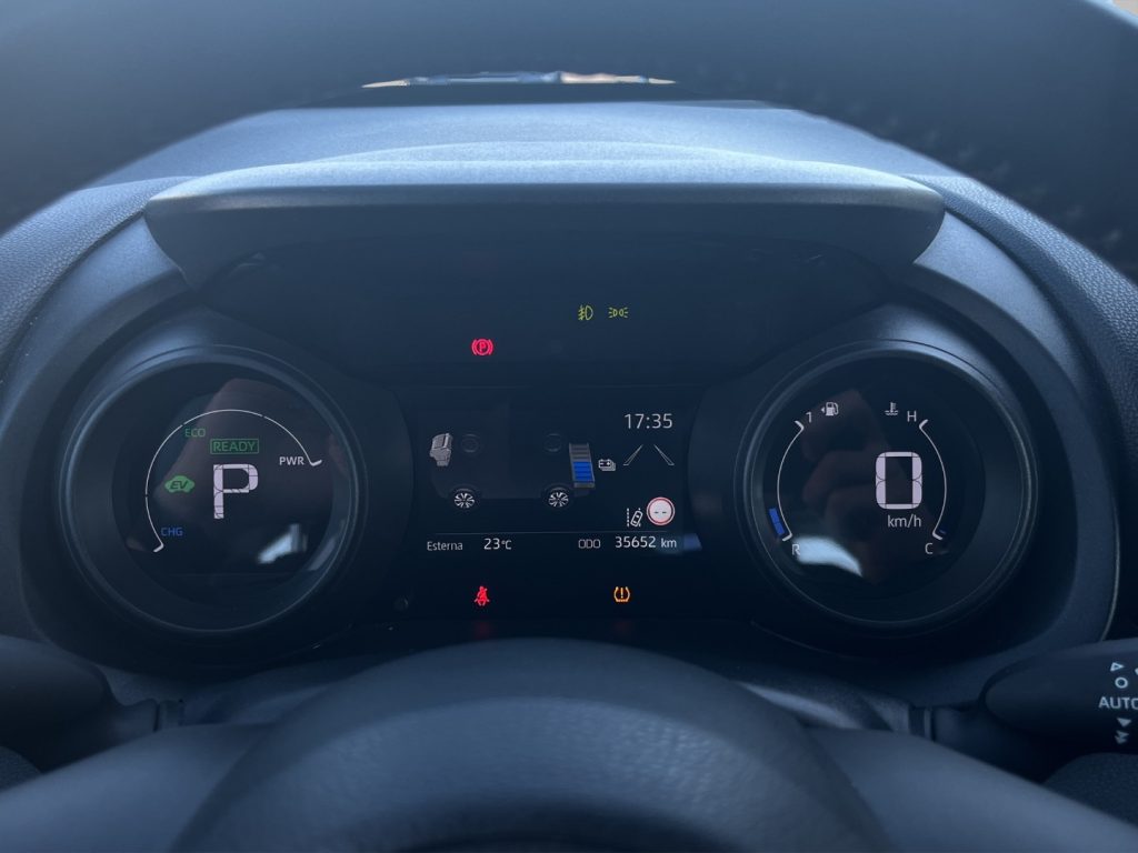 TOYOTA Yaris Cross Toyota Yaris Cross 116 active - 12