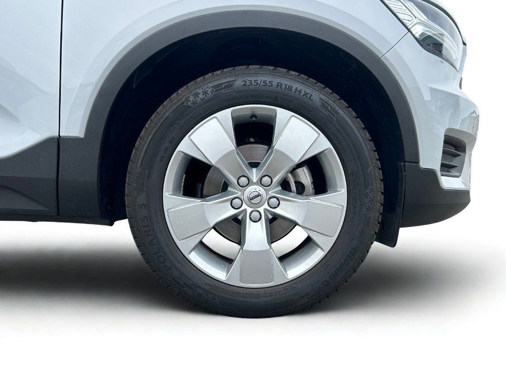 VOLVO XC40 T3 Geartronic - Grid Foto 8